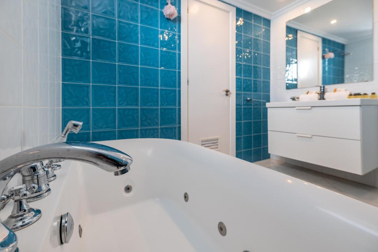 Vacation Marbella I Sea Views, 24-7 Security, Parking, Walk To Everything In Luxurious Puerto Banus 외부 사진