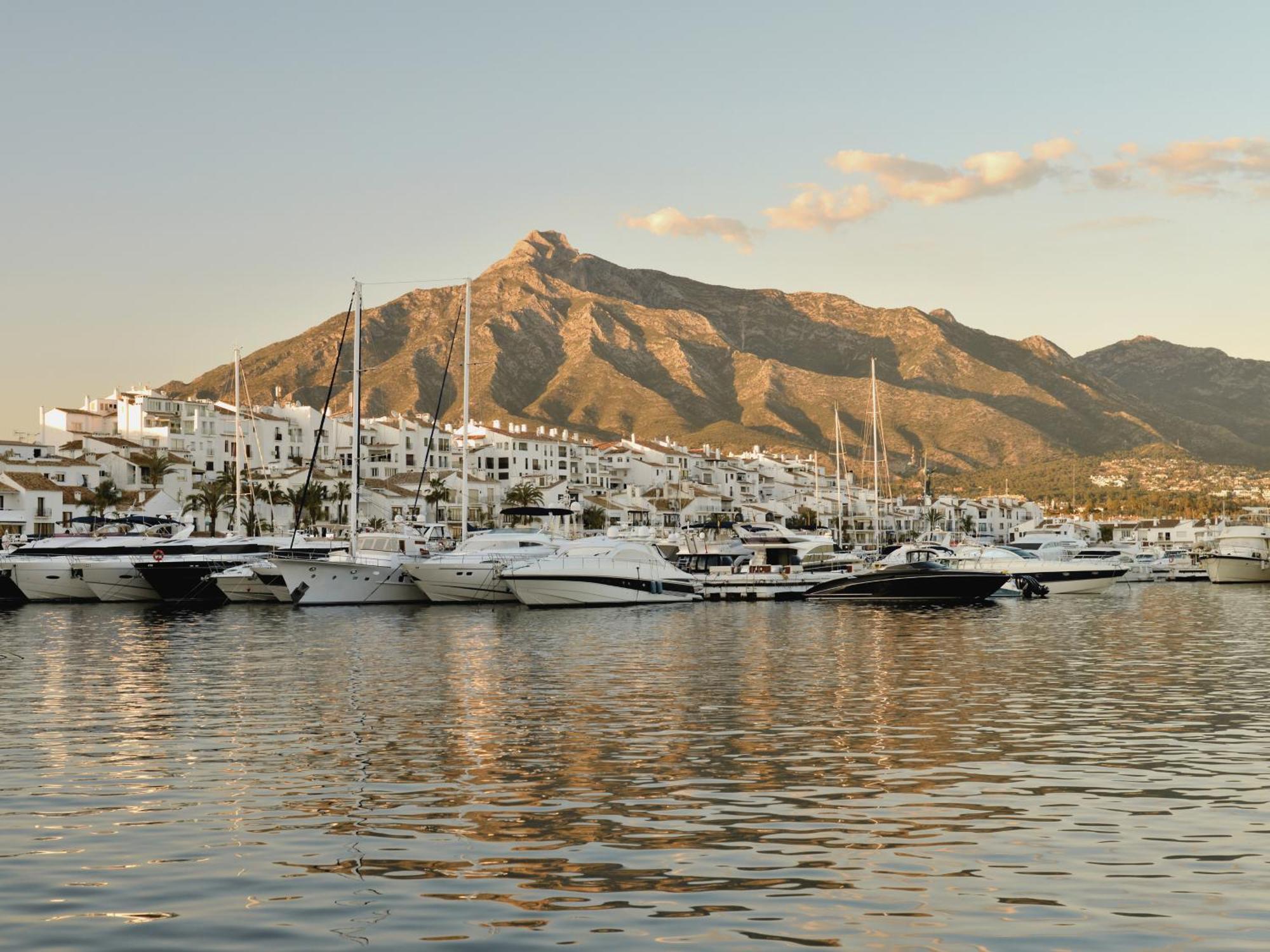 Vacation Marbella I Sea Views, 24-7 Security, Parking, Walk To Everything In Luxurious Puerto Banus 외부 사진